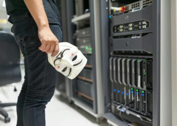 The Hidden Risks of Centralized Data Storage and How to Resist Them
