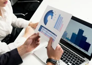 Building a Diversified Investment Plan That Survives Real-Life Risks