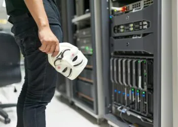 The Hidden Risks of Centralized Data Storage and How to Resist Them